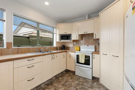 Photo of property in 19 Matapihi Road, Mount Maunganui, 3116