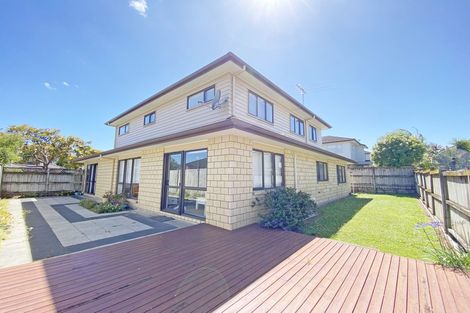 Photo of property in 9 Dunoon Close, Flat Bush, Auckland, 2016