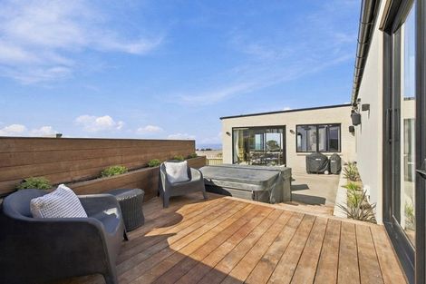 Photo of property in 19 Rauhea Lane, Clifton, Christchurch, 8081