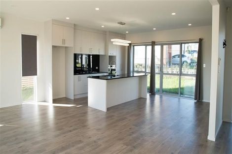 Photo of property in 7 Kaipuke Crescent, Gulf Harbour, Whangaparaoa, 0930