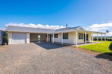 Photo of property in 2 Wallace Loop Road, Koputaroa, Levin, 5571