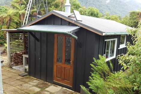 Photo of property in 19 Neils Beach Road, Jackson Bay, Haast, 7886