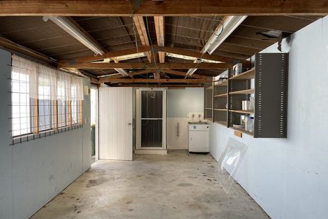 Photo of property in 2/15 Gibson Crescent, Naenae, Lower Hutt, 5011