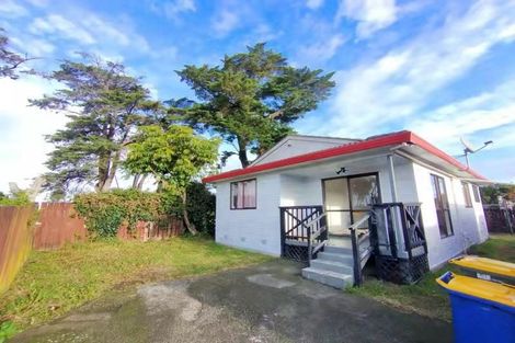 Photo of property in 1/81 Luanda Drive, Ranui, Auckland, 0612