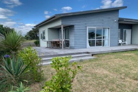 Photo of property in 29 Taonui Street, Waitarere Beach, Levin, 5510
