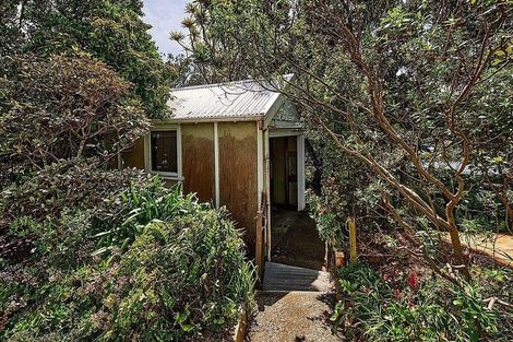 Photo of property in 5 Harbour View Road, Northland, Wellington, 6012