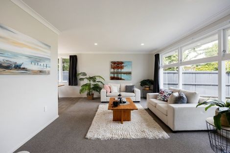 Photo of property in 11 Keitha Place, Glenview, Hamilton, 3206