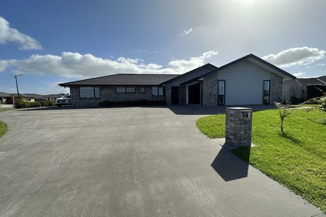 Photo of property in 14 Kahukaka Road, One Tree Point, 0118