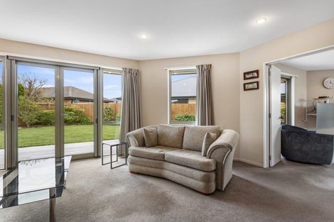 Photo of property in 17 Acacia Avenue, Rangiora, 7400