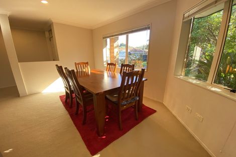 Photo of property in 6e Clearwater Cove, West Harbour, Auckland, 0618