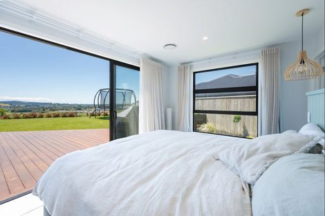 Photo of property in 68 Katania Heights, Brightwater, 7022