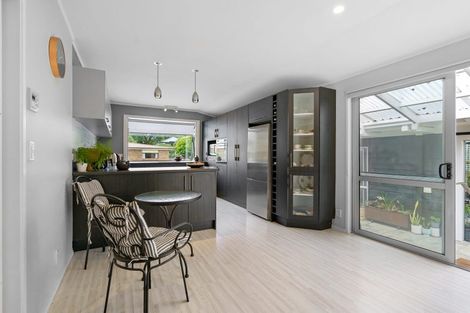 Photo of property in 10 Taylor Street, Cambridge, 3434