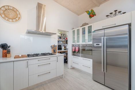 Photo of property in 36 Oyster Drive, Cooks Beach, Whitianga, 3591