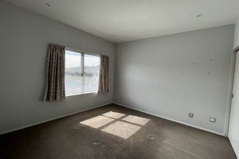 Photo of property in 21 Saddleback Grove, Karori, Wellington, 6012