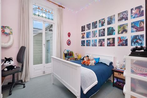 Photo of property in 1 Exeter Street, Lyttelton, 8082