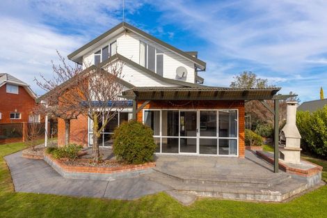 Photo of property in 11 Logan Place, Blenheim, 7201