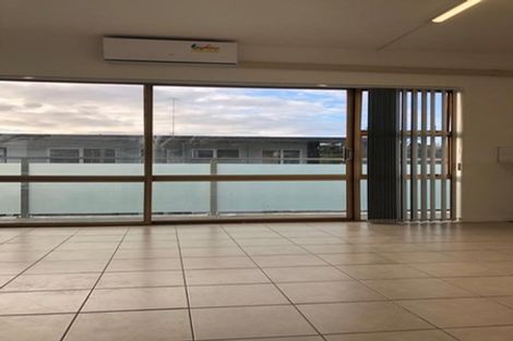 Photo of property in 3/762 Beach Road, Browns Bay, Auckland, 0630
