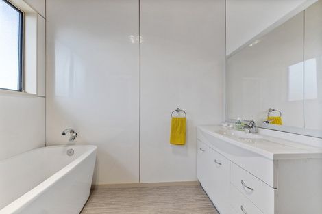 Photo of property in 53 Endeavour Avenue, Flagstaff, Hamilton, 3210