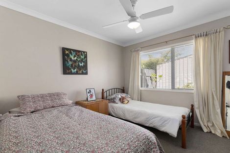 Photo of property in 12 Rangiwhea Road, Waiuku, 2123