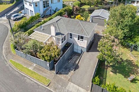 Photo of property in 4 Sardinha Place, Marfell, New Plymouth, 4310