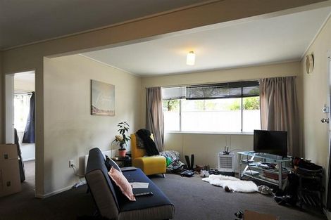 Photo of property in 71a Randwick Crescent, Moera, Lower Hutt, 5010