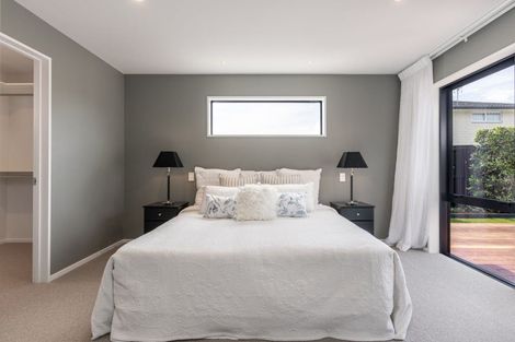 Photo of property in 98a Aorangi Road, Bryndwr, Christchurch, 8053