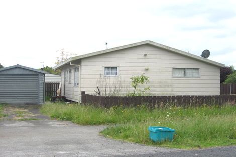 Photo of property in 2/2 Station Road, Takanini, 2112