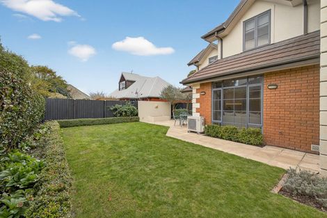 Photo of property in 106 Hamilton Avenue, Ilam, Christchurch, 8041