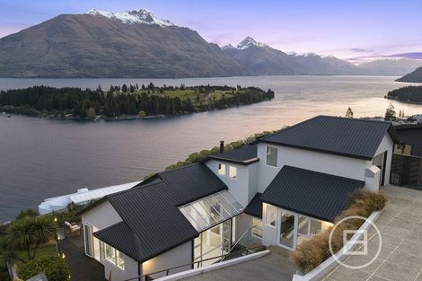 Photo of property in 16 Peregrine Place, Queenstown, 9300
