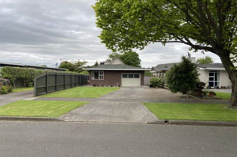 Photo of property in 79a Churchill Avenue, Hokowhitu, Palmerston North, 4410