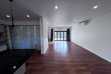 Photo of property in 28 Ballymore Drive, Pinehill, Auckland, 0632