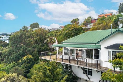 Photo of property in 23 Denholm Road, Hospital Hill, Napier, 4110