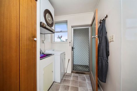 Photo of property in 14 Iredale Road, Hawera, 4610