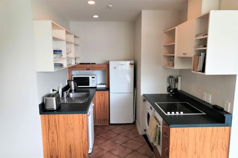 Photo of property in Terrace Tower Apartments, 10e/126 The Terrace, Wellington Central, Wellington, 6011