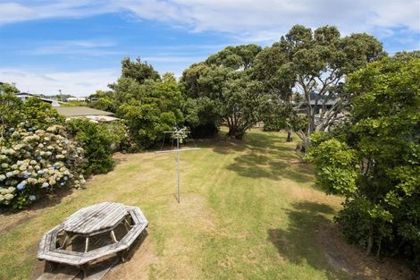 Photo of property in 48 Hillview Road, Waihi Beach, 3611