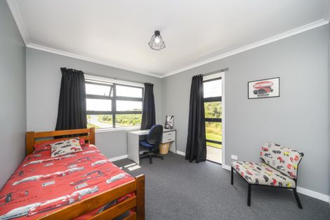 Photo of property in 107 Cashmere Drive, Fitzherbert, Palmerston North, 4410