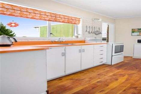 Photo of property in 2/46a Kamara Road, Glen Eden, Auckland, 0602