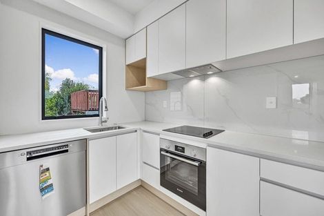 Photo of property in 3/163 Edmonton Road, Te Atatu South, Auckland, 0610