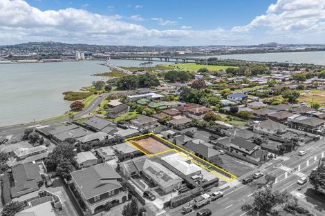 Photo of property in 12 Church Road, Mangere Bridge, Auckland, 2022