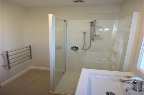 Photo of property in 182 Oxford Street, South Dunedin, Dunedin, 9012