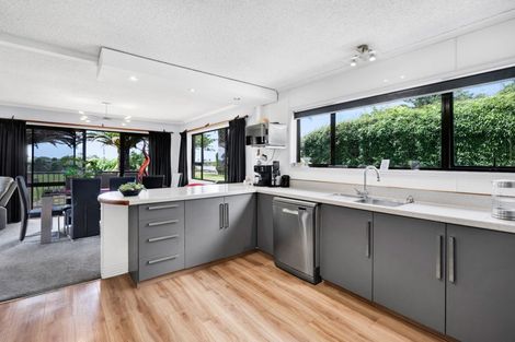 Photo of property in 2 Waireka Road, Omata, New Plymouth, 4374