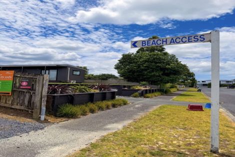 Photo of property in 33 Shearwater Street, One Tree Point, 0118