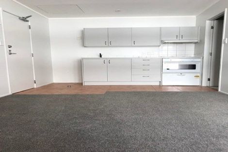 Photo of property in 32b/30 Westward Ho, Glen Eden, Auckland, 0602