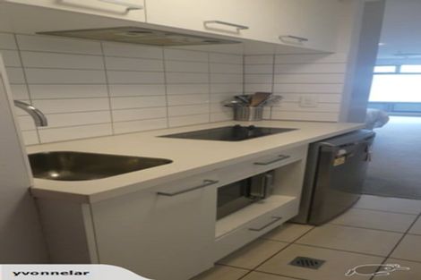 Photo of property in The Capital, 370 Oriental Parade, Oriental Bay, Wellington, 6011