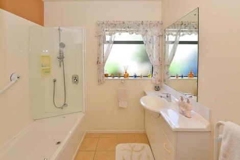 Photo of property in 9 Elan Place, Stanmore Bay, Whangaparaoa, 0932