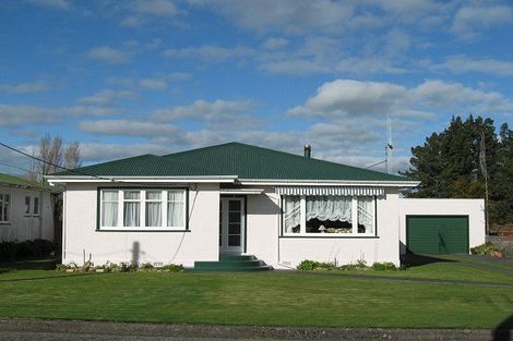 Photo of property in 13 Totara Street, Marton, 4710