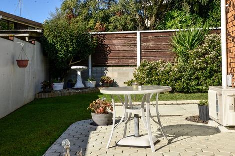 Photo of property in 55 Amanda Avenue, Dinsdale, Hamilton, 3204