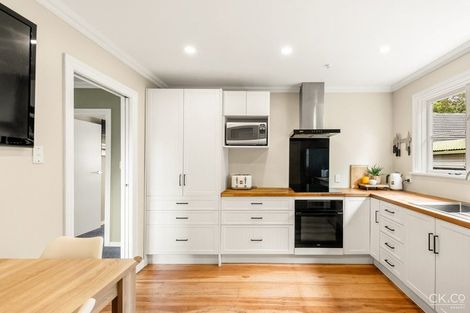 Photo of property in 6 Glen Road, Stokes Valley, Lower Hutt, 5019