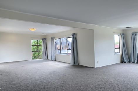 Photo of property in 12 Davita Place, Farm Cove, Auckland, 2012