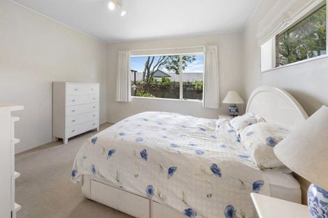 Photo of property in 18 Amberwood Drive, Northpark, Auckland, 2013